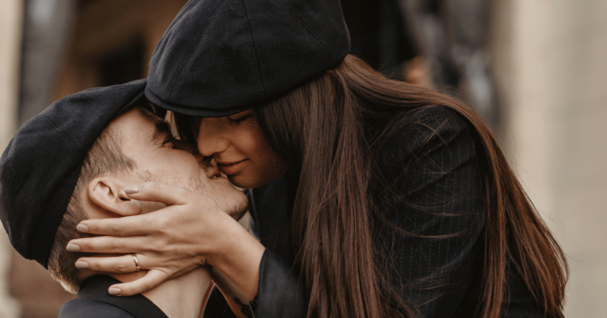 These 4 Types of Kisses Men Love Most, According to Your Zodiac Sign